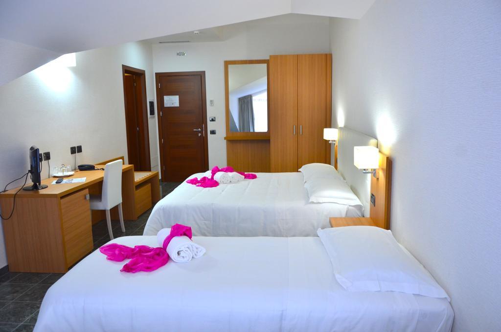 Vea Resort Hotel แมร์คาโต ซาน เซเวริโน ห้อง รูปภาพ